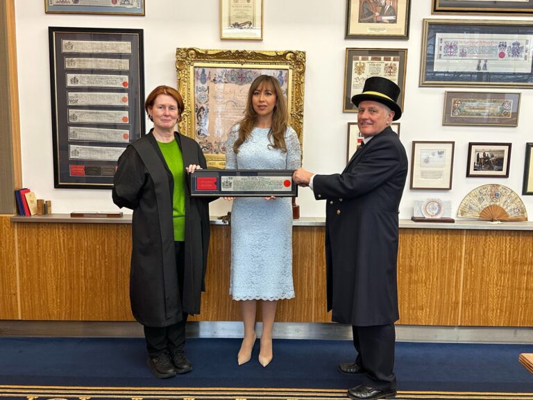 Dr Carole Nakhle, CEO of Crystol Energy, Admitted to the Freedom of the City of London
